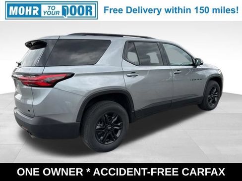 Used 2023 Chevrolet Traverse LT FWD image 9