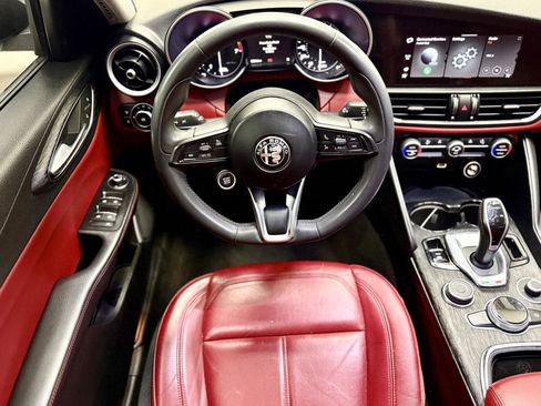 Used 2020 Alfa Romeo Giulia w/ Quick Order Package 22K Sport RWD image 2