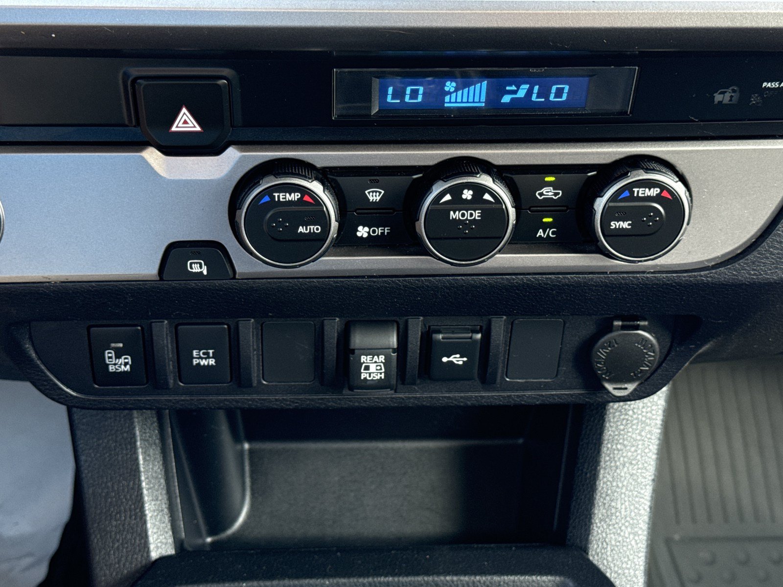 Used 2023 Toyota Tacoma SR5 w/ Technology Package RWD image 24