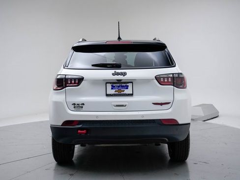 Used 2024 Jeep Compass Trailhawk image 6