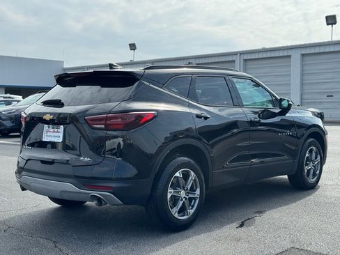 Used 2023 Chevrolet Blazer LT image 13