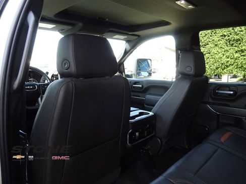 Used 2023 GMC Sierra 2500 AT4 w/ AT4 Premium Plus Package image 22