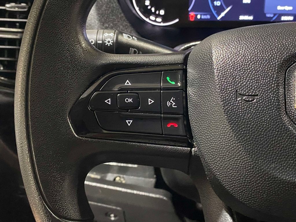Used 2025 RAM ProMaster 2500 w/ U-Haul Equipment Group FWD image 21