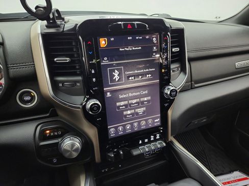 Used 2019 RAM 1500 Laramie RWD image 10