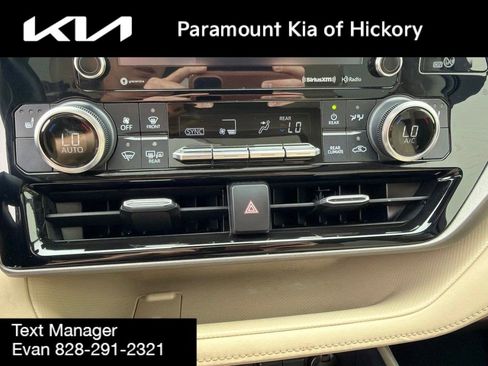 Used 2020 Toyota Highlander XLE FWD image 26