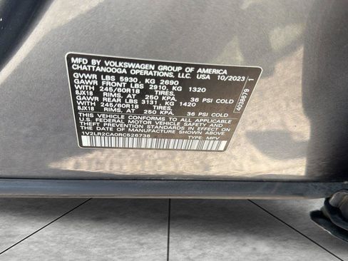 Used 2024 Volkswagen Atlas SE AWD/4WD image 27