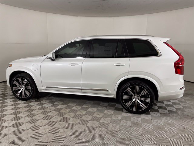 Certified 2025 Volvo XC90 T8 Plus w/ Protection Package Premier AWD/4WD image 7