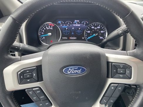 Used 2020 Ford F250 Lariat w/ Chrome Package image 11