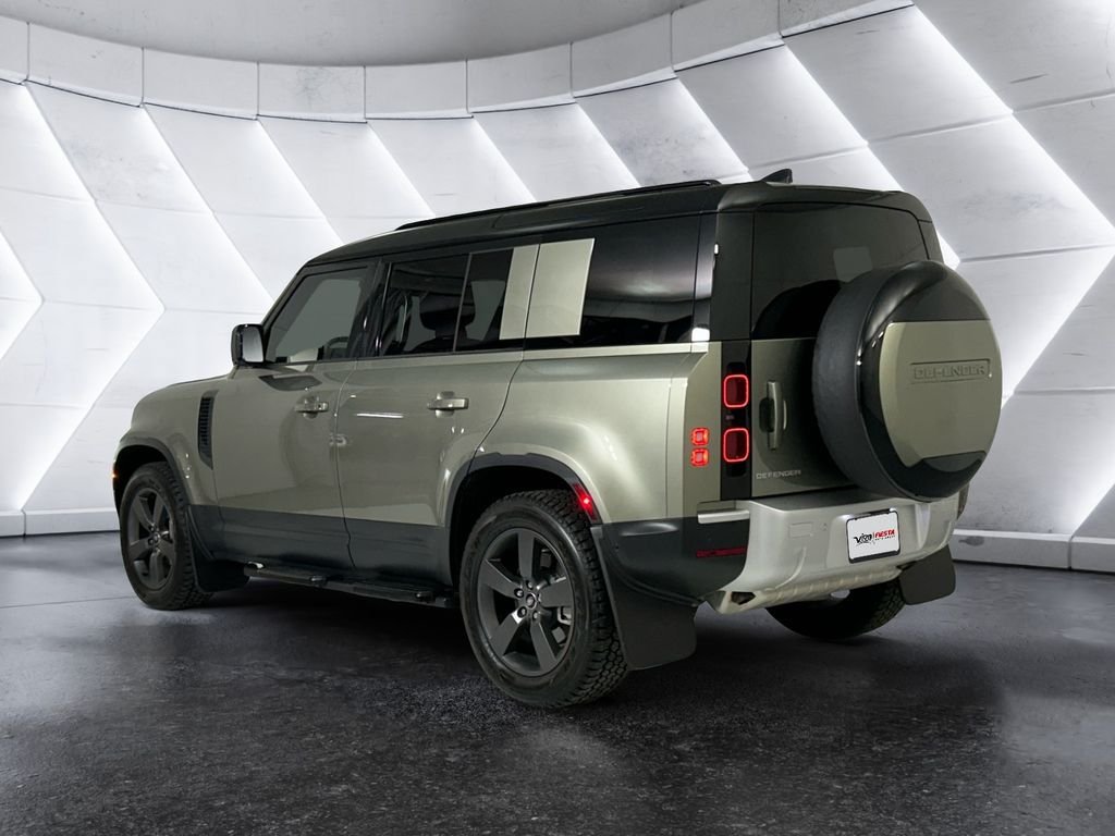 Used 2025 Land Rover Defender 110 S AWD/4WD image 6