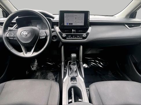 Used 2024 Toyota Corolla Cross LE FWD image 15