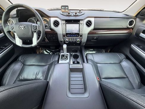Used 2017 Toyota Tundra Limited w/ Limited Premium Package AWD/4WD image 11