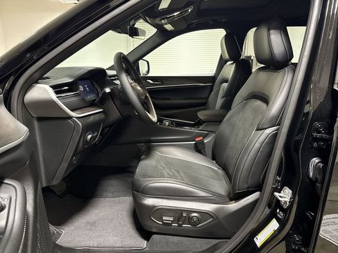 New 2026 Jeep Grand Cherokee L 4WD image 21