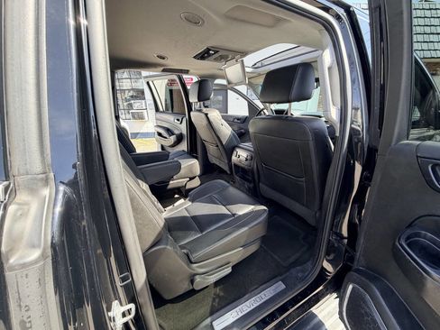 Used 2016 Chevrolet Suburban LT image 62