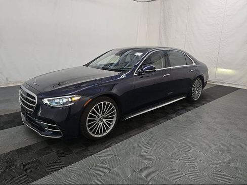 Used 2023 Mercedes-Benz S 500 4MATIC w/ AMG Line image 10