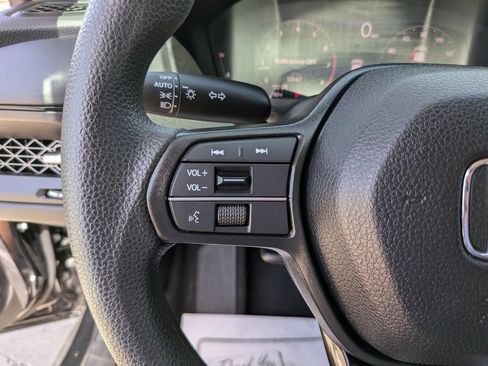 Used 2025 Honda Accord SE image 32