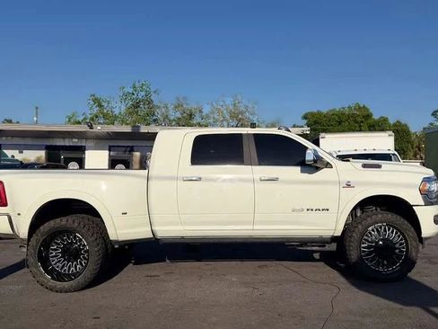 Used 2022 RAM 3500 Limited AWD/4WD image 53