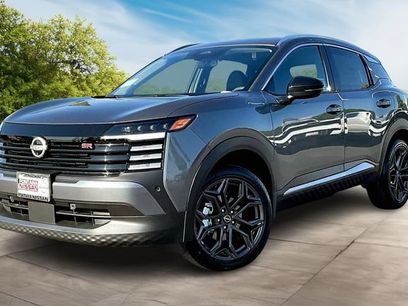 New 2026 Nissan Kicks SR w/ Cold Weather Package