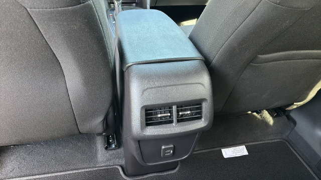 Used 2024 Chevrolet Equinox LT FWD image 20