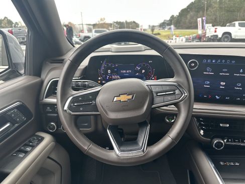 Used 2025 Chevrolet Tahoe LT image 24