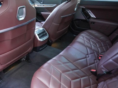 Certified 2023 BMW 740i RWD image 37