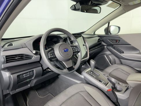 Used 2024 Subaru Crosstrek 2.0i Premium image 3