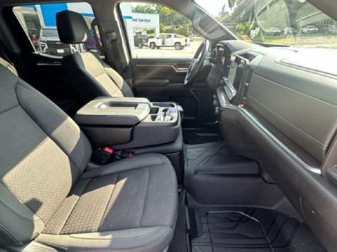 Used 2025 Chevrolet Silverado 1500 LT RWD image 23