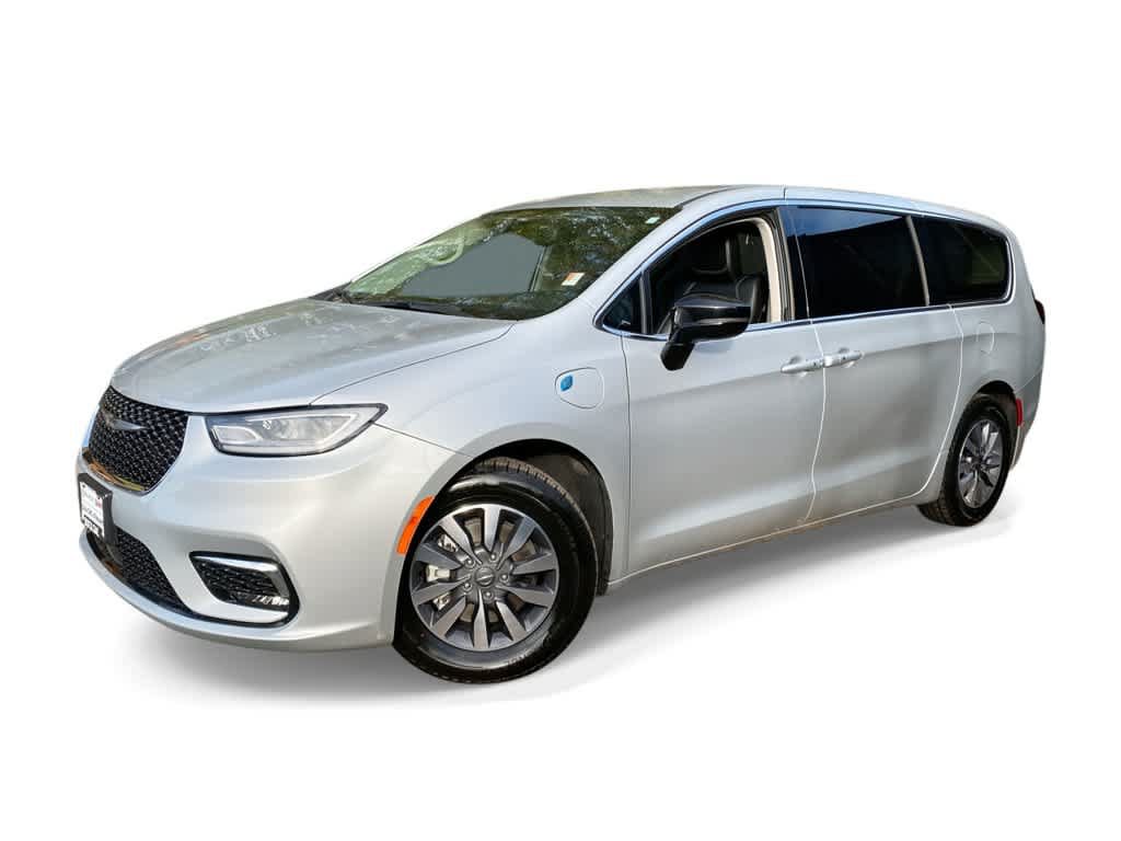 Used 2024 Chrysler Pacifica Limited FWD image 1
