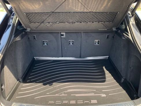 Used 2017 Porsche Macan AWD/4WD image 12