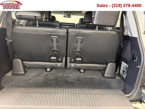 Used 2014 Toyota Land Cruiser image 22