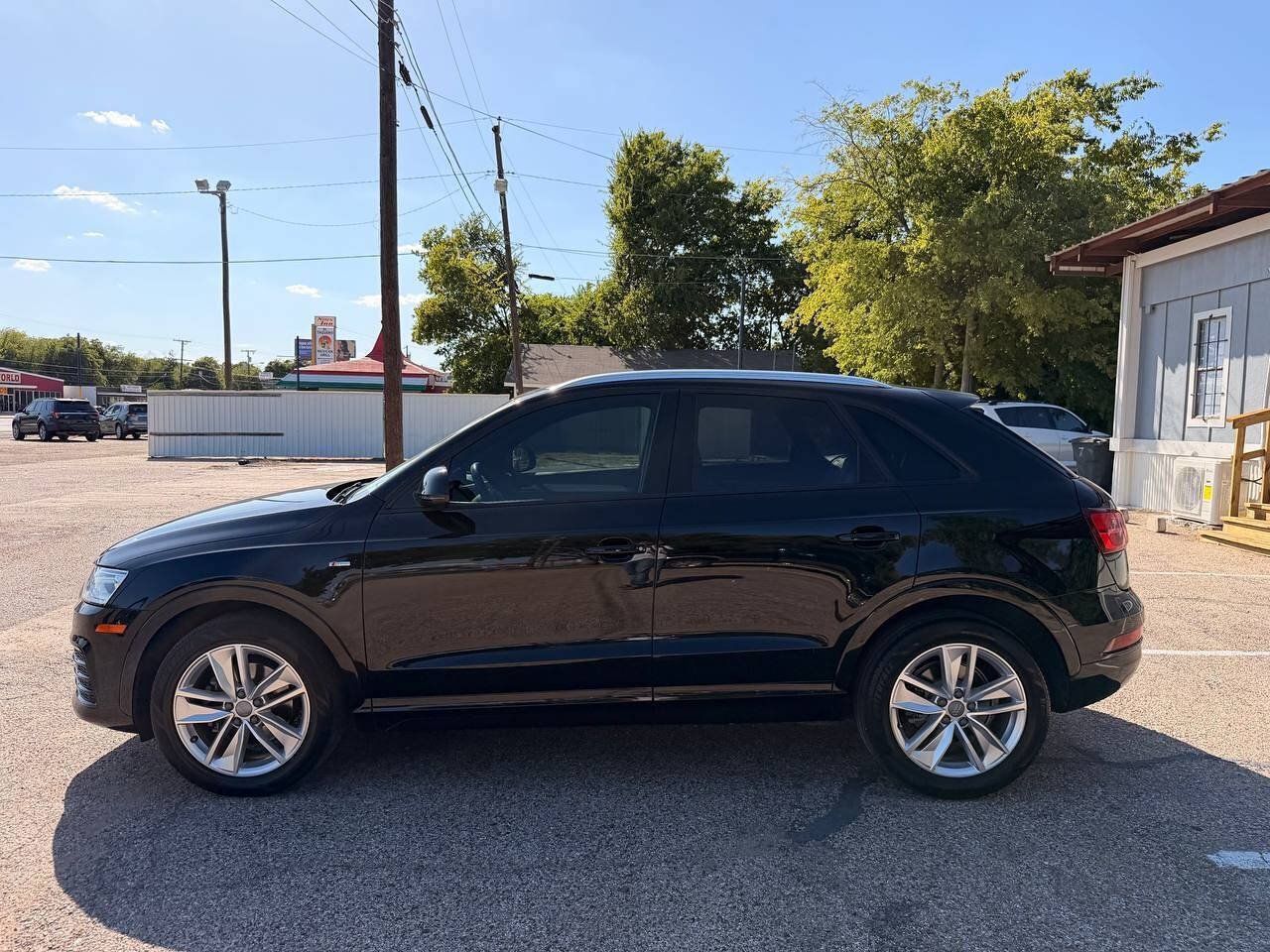 Used 2018 Audi Q3 2.0T Premium w/ Convenience Package FWD image 9