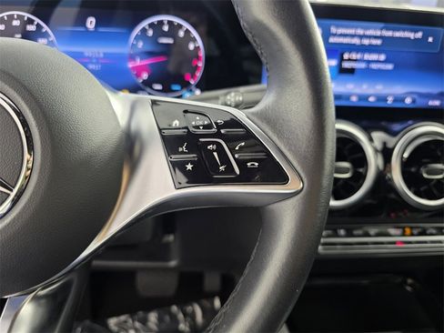 Certified 2025 Mercedes-Benz GLA 250 image 19