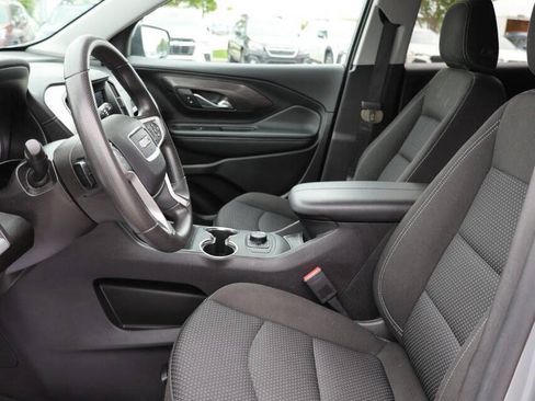 Used 2024 GMC Terrain SLE AWD/4WD image 13