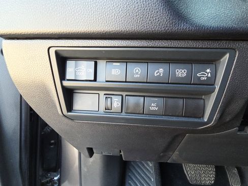 Used 2025 Toyota Tundra SR5 w/ SR5 Premium Package AWD/4WD image 21