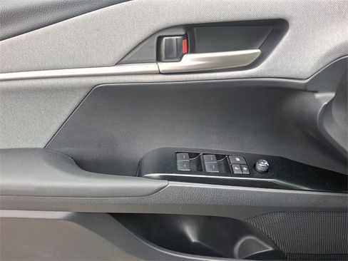 Used 2025 Toyota Camry LE image 12