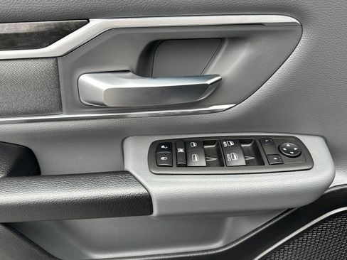 Used 2022 RAM 1500 Big Horn AWD/4WD image 11