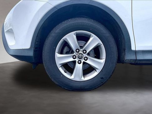 Used 2015 Toyota RAV4 XLE FWD image 9
