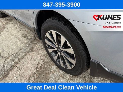 Used 2017 Subaru Outback 2.5i Limited image 10