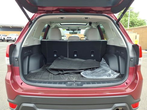 Certified 2023 Subaru Forester Premium AWD/4WD image 16