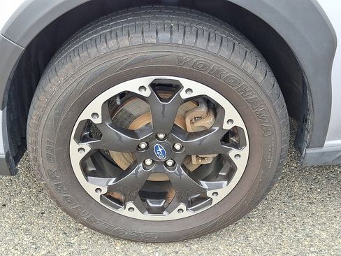 Used 2023 Subaru Crosstrek 2.0i Premium image 8