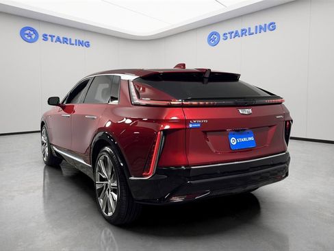 Used 2024 Cadillac Lyriq Luxury w/ LPO, Floor Liner Package image 6