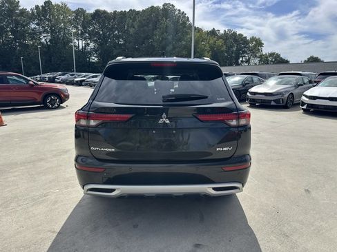 Used 2023 Mitsubishi Outlander SEL image 7