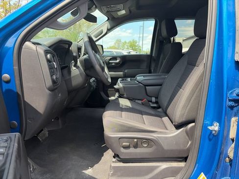 Used 2023 Chevrolet Silverado 1500 Custom Trail Boss AWD/4WD image 12