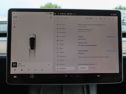 Used 2022 Tesla Model Y Performance AWD/4WD image 24