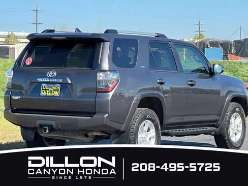 Used 2021 Toyota 4Runner SR5 Premium w/ Moonroof Package AWD/4WD image 4