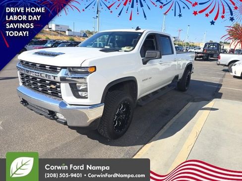 Used 2022 Chevrolet Silverado 2500 LT w/ Convenience Package AWD/4WD image 1