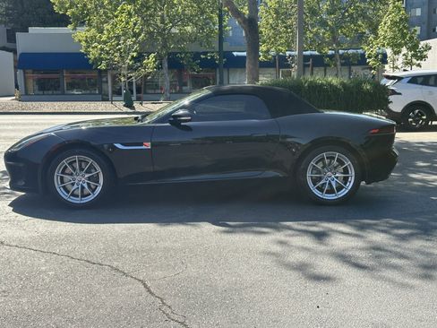 Used 2019 Jaguar F-TYPE Convertible image 24