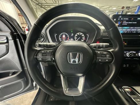 Used 2025 Honda Pilot EX-L image 15