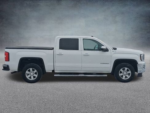 Used 2018 GMC Sierra 1500 SLE w/ SLE Value Package AWD/4WD image 6