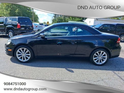 Used 2015 Volkswagen Eos Komfort FWD image 1
