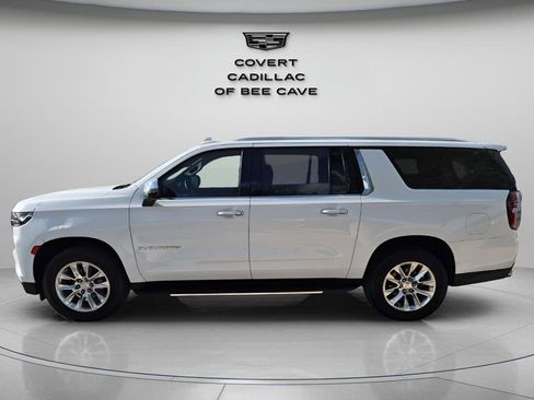 Used 2021 Chevrolet Suburban Premier w/ Premium Package image 5